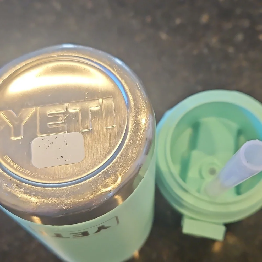 YETI Rambler Jr. In Seafoam Green - Picture 6 of 6